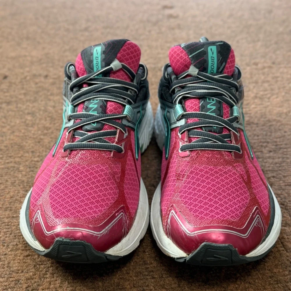 Brooks Ravenna 7‎ Womens Running Shoes Pink Grey Teal Athletic Sneakers size 11
